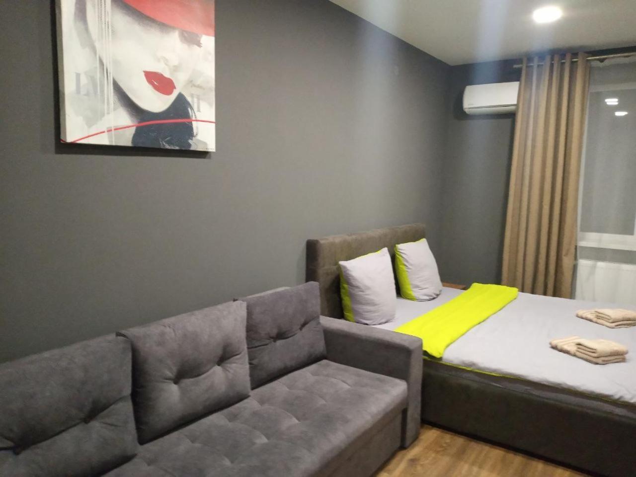 Apartment Yes 41 Oezjhorod Buitenkant foto
