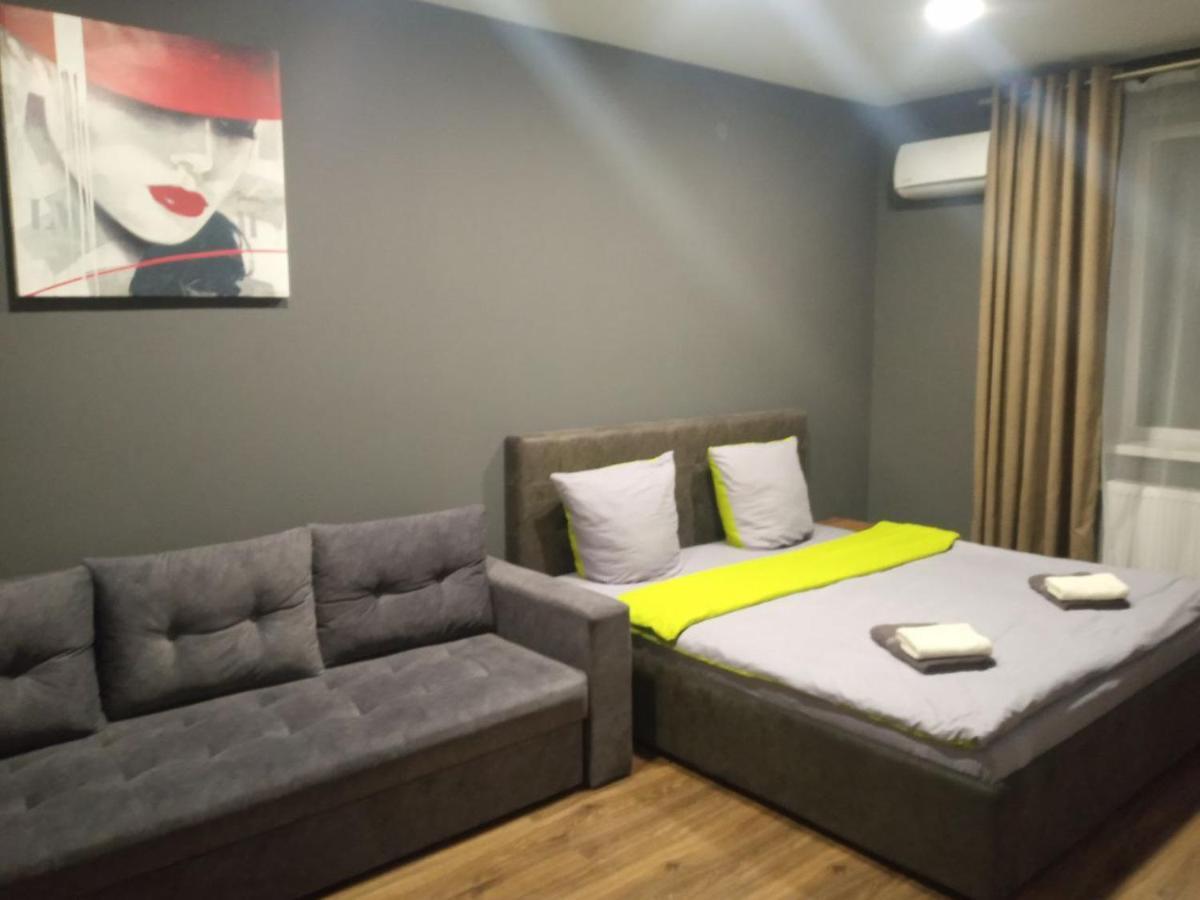 Apartment Yes 41 Oezjhorod Buitenkant foto